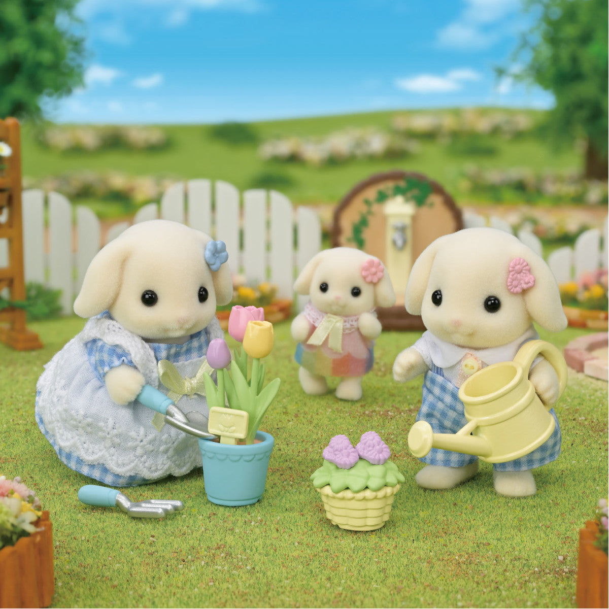 Calico Critters - Blossom Gardening Set