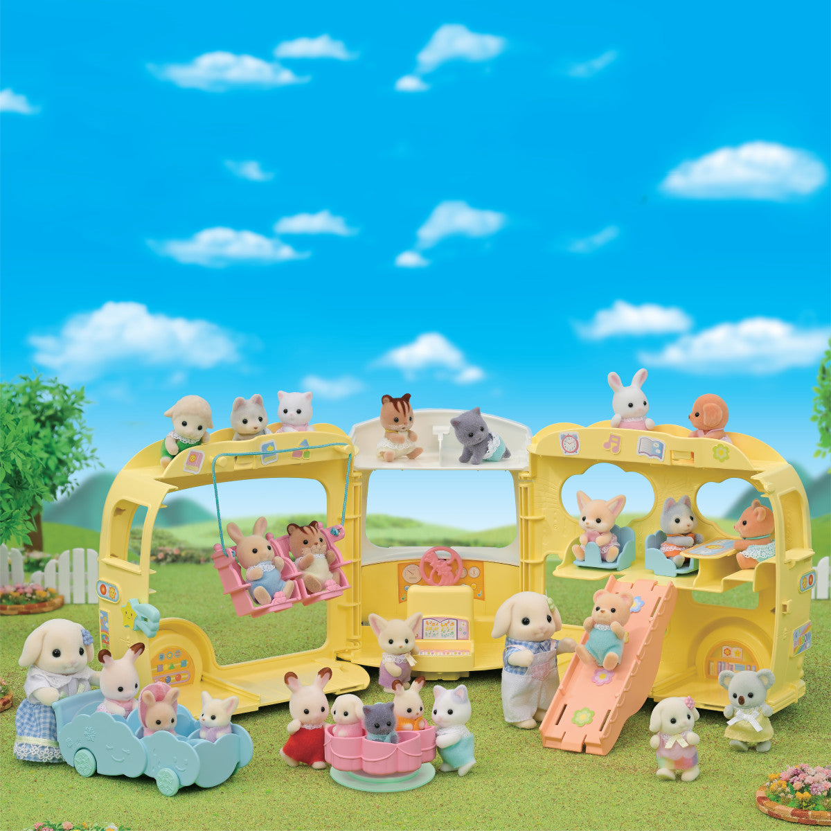 Calico Critters - Rainbow Fun Nursery Bus