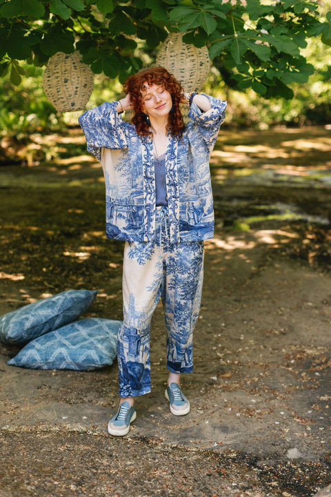 Cropped Artist Pant - Let The Light In Linen w/ Delft Print