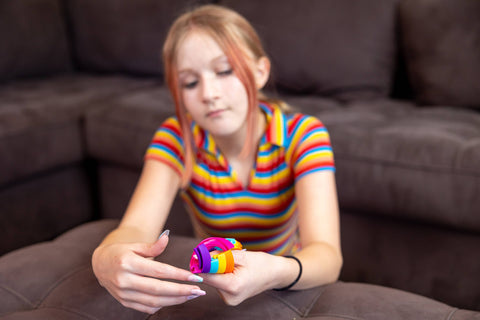 Toy - Hypno-Twist Rainbow Fidget