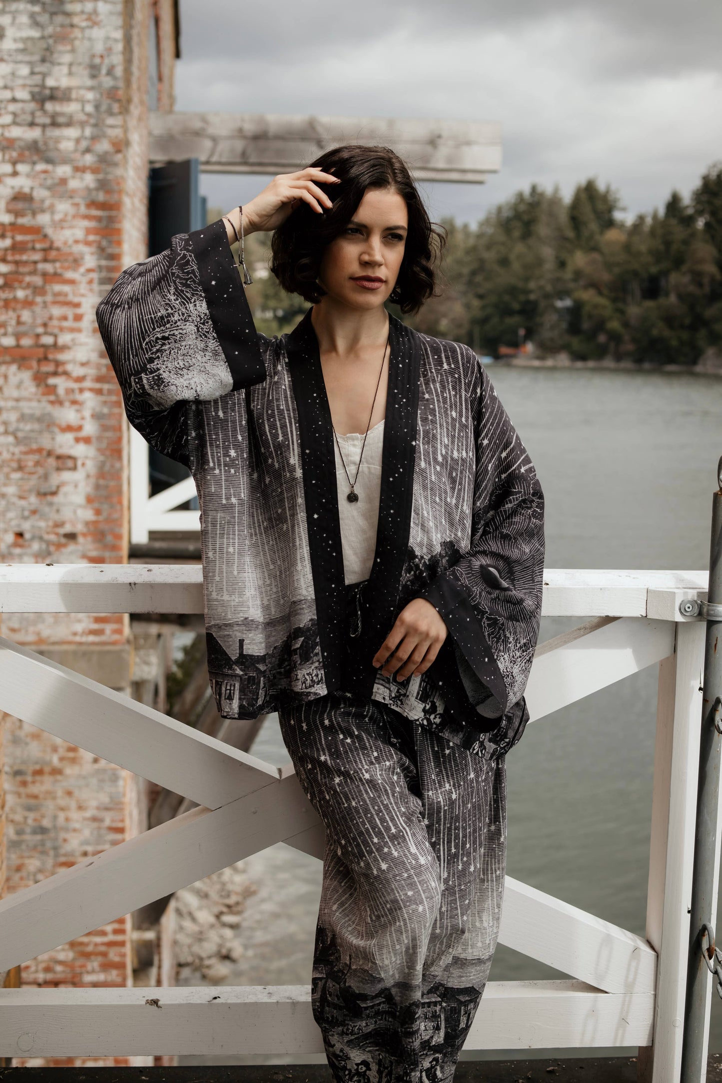 Cropped Bamboo Kimono Cardigan - Stargazer with Falling Stars