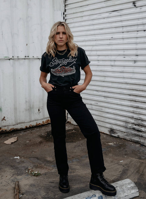 Tee (Unisex) - Strugglin