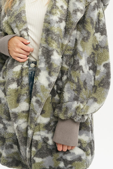 Hoodie - Camo Oversized Fur