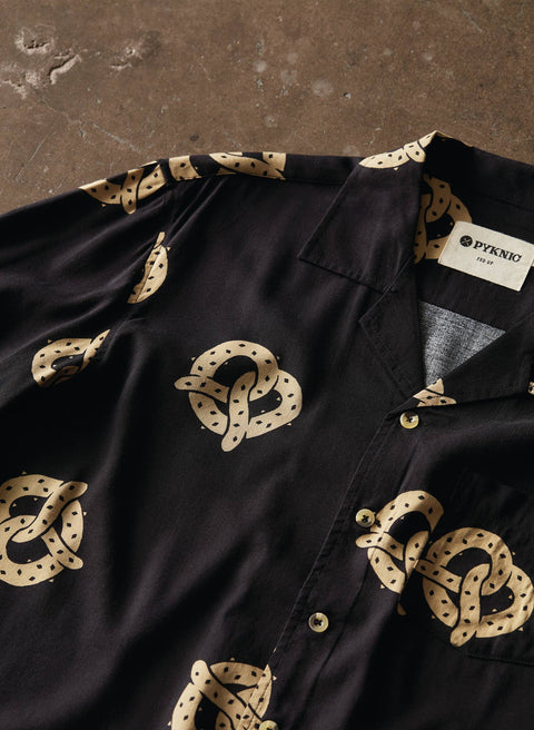 Casual Button Down Shirt (Unisex) - Don't Get It Twisted Pretzel