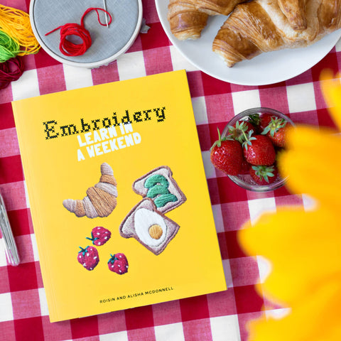 Book (Paperback) - Embroidery: Learn in a Weekend