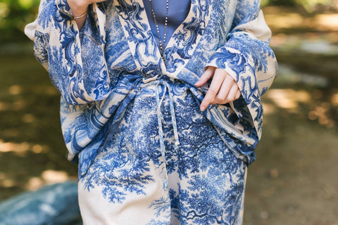 Cropped Artist Pant - Let The Light In Linen w/ Delft Print