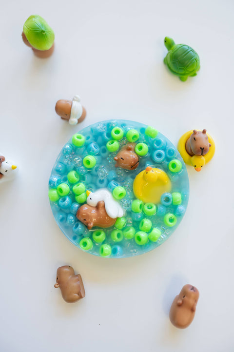 Picking Pad - Capybara Pond