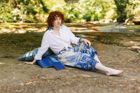 Cropped Artist Pant - Let The Light In Linen w/ Delft Print