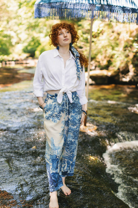 Cropped Artist Pant - Let The Light In Linen w/ Delft Print