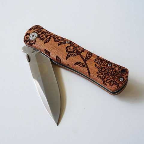 Pocket Knife - Floral Engraved Rosewood
