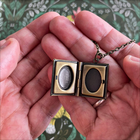 Necklace - Book Locket Fantastic Mr. Fox: Bronze