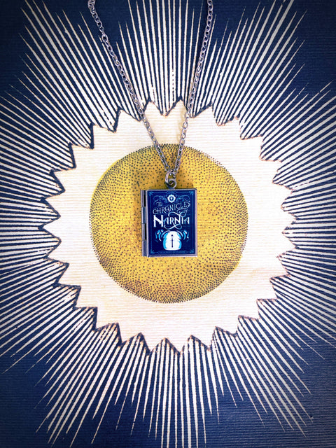 Necklace - Book Locket Chronicles of Narnia Lamp Post: Stainless Steel
