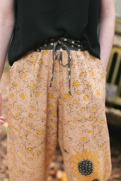 Milk & Honey Boho Linen Cropped Pants - Bee Sunflower