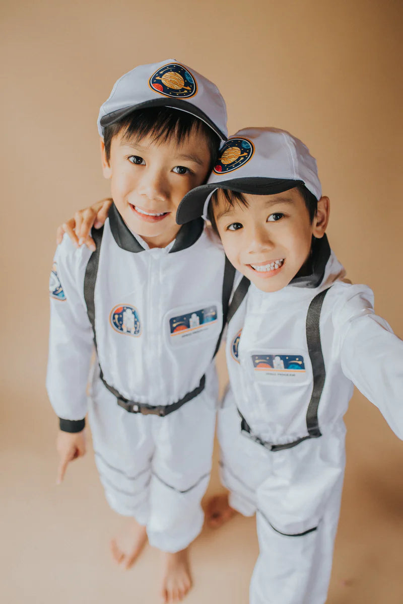 Dress Up - Astronaut
