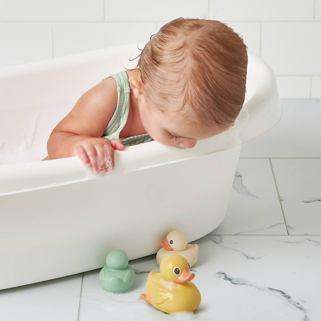 Bath Toy - Itzy Ducky Family™