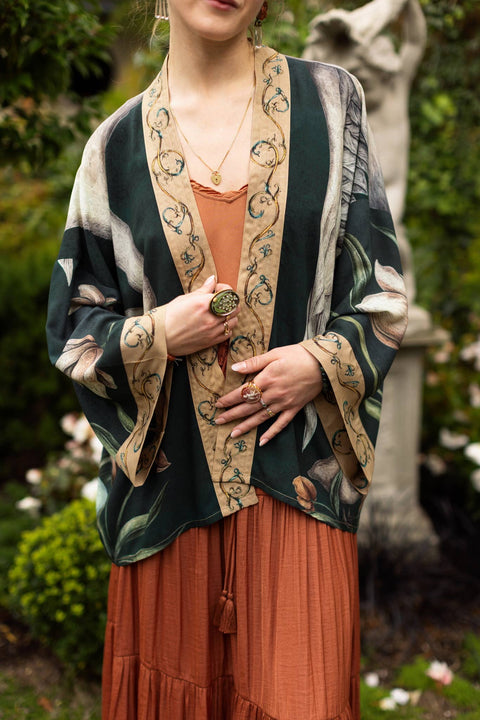 Pixie Crop Kimono - Under My Wing Swan & feathers