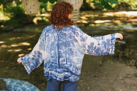 Pixie Duster Cropped Kimono - Let The Light In w/ Delft