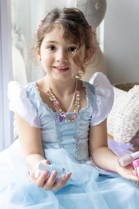 Vestirse: el conjunto de aretes y anillos Victoria