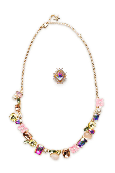 Vestirse: el conjunto de aretes y anillos Victoria