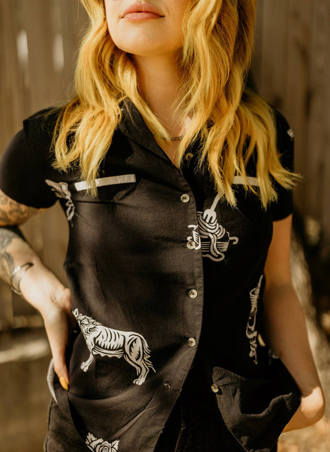 Casual Button Down Shirt - Pasta La Vista Italian Food (Unisex)