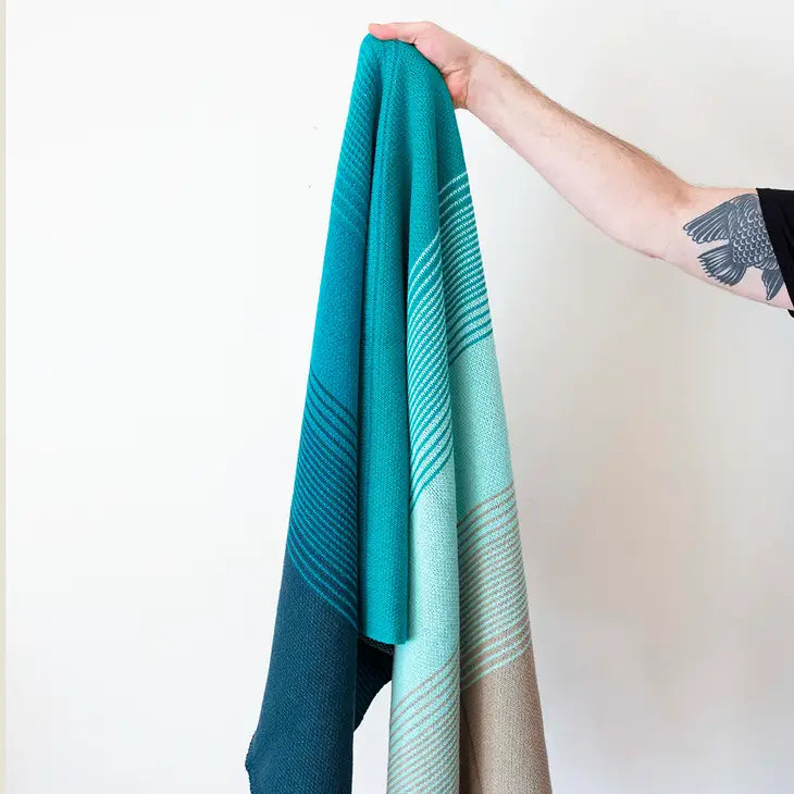 Throw Blanket - Isla Ombré (Standard 50" x 60")