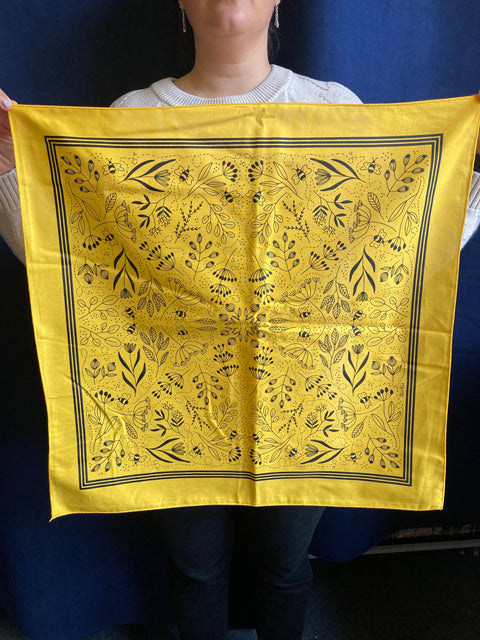 Bandana - Bee