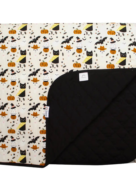 Bamboo Quilt (Twin) - Spooky Cute Beige