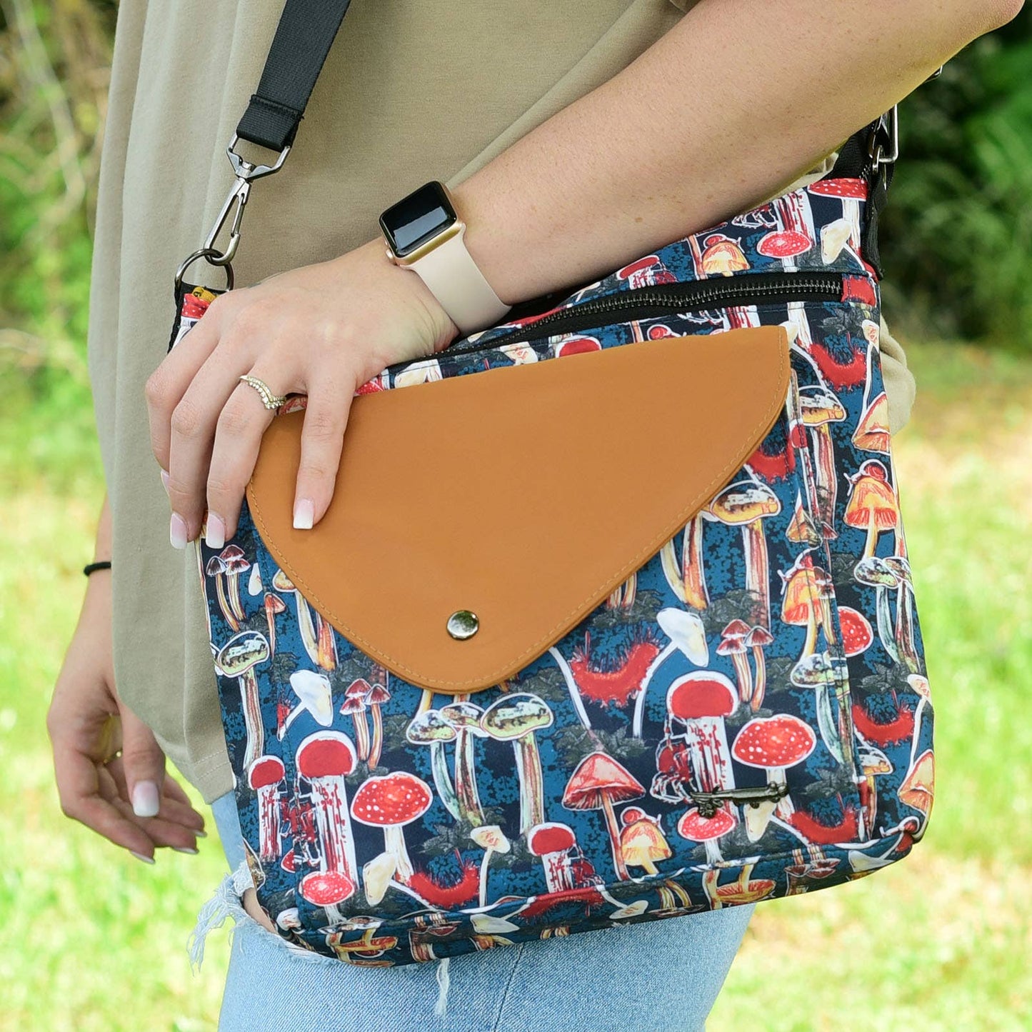 Sidetrack Crossbody - Luna Rising