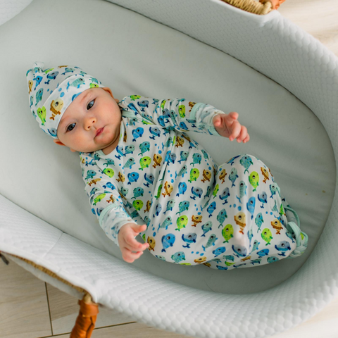 Knotted Layette Gown & Hat Set - Natural Fishies
