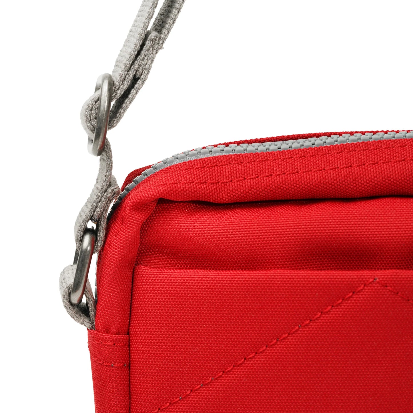 Bond Crossbody (One Size) - Mars Red