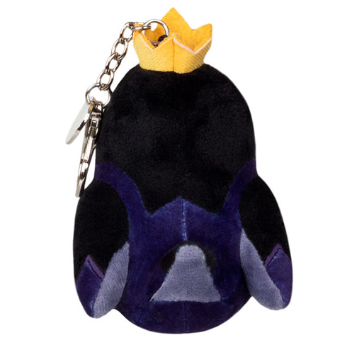 A back view of the plush king raven keychain