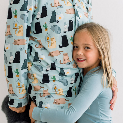 Women's Collared Pajama Set (Long Sleeve) - Spring Sky House Cats