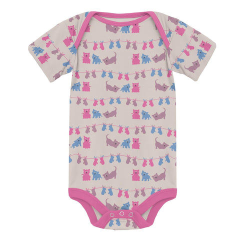 Onesie (Short Sleeve) - Latte Three Little Kittens