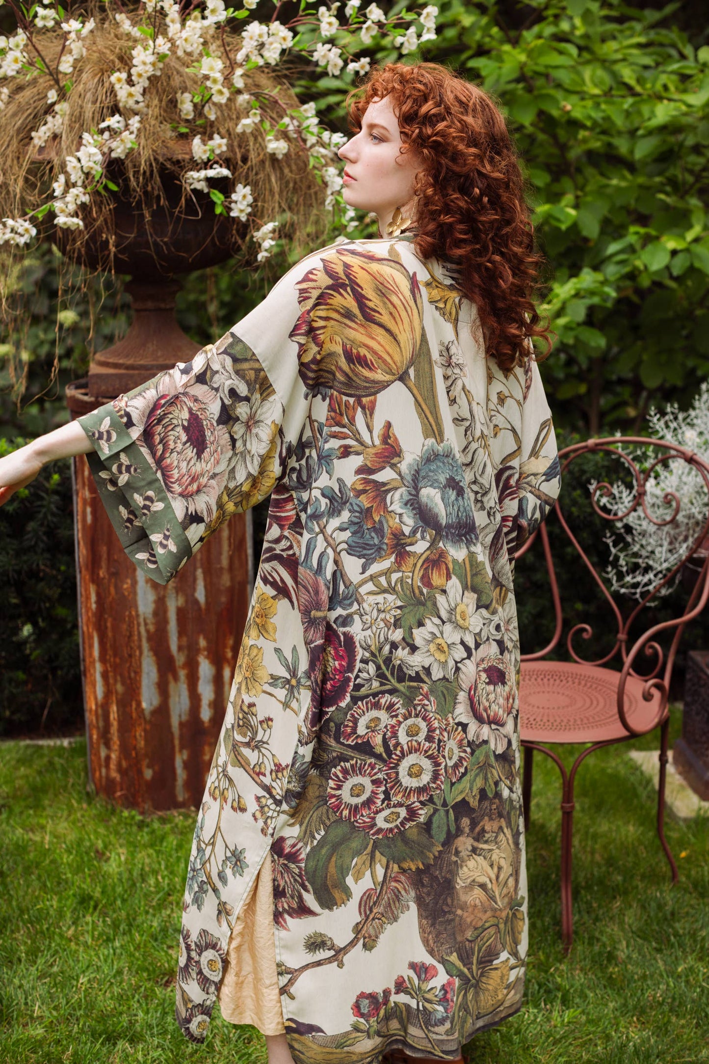 Opera Bamboo Kimono Duster Robe - Love Grows Wild with Bees