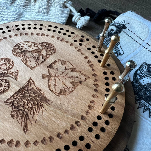 Cribbage Board - Wildlife Card Suits