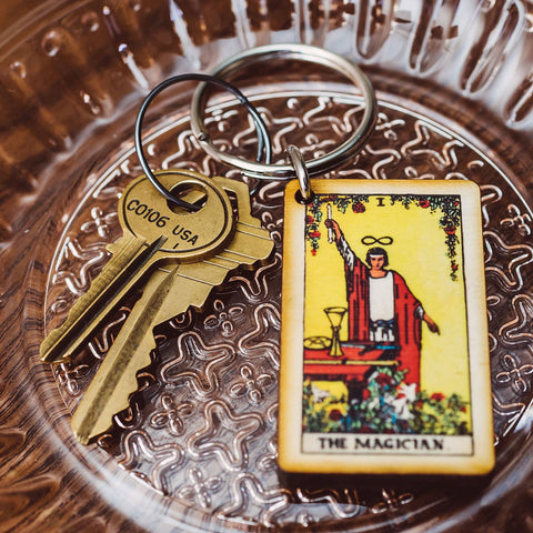 Keychain - Tarot: The Magician Wooden