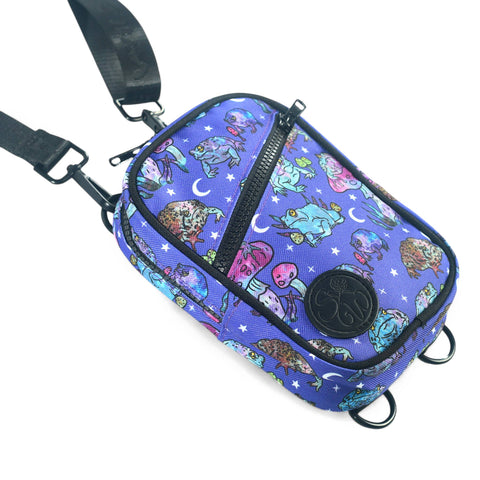 Snapshot Crossbody 2.0 - Grumpy Toads