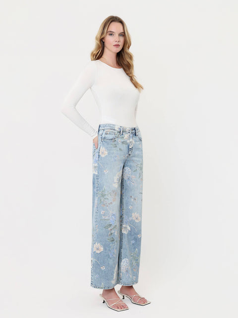 Jeans - Super High Rise Extreme Vintage Flare: Floral Pattern