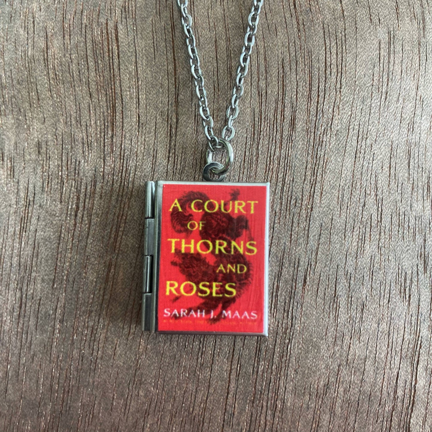 Book Locket - A Court of Thorns and Roses (Stainless Steel)