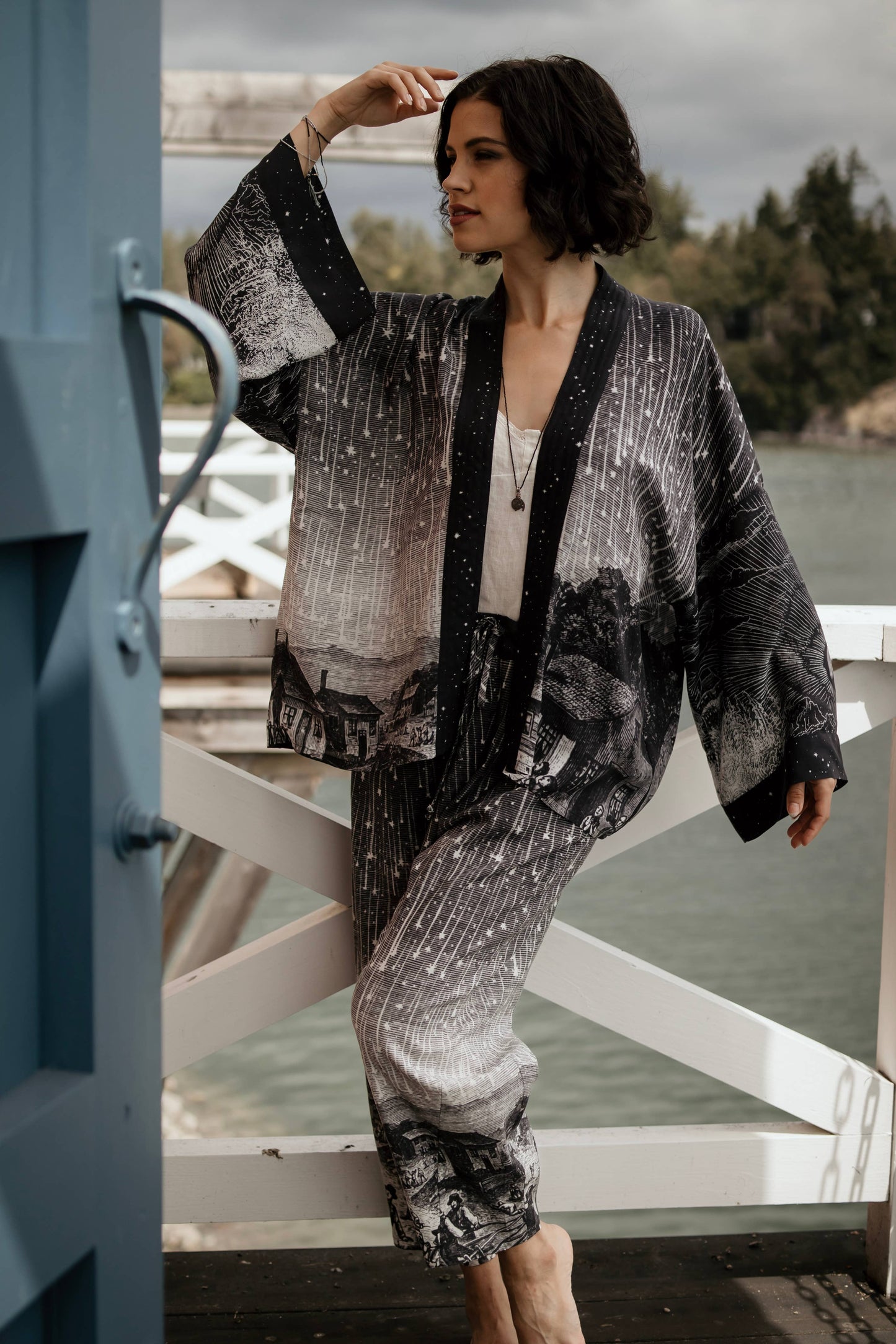 Cropped Bamboo Kimono Cardigan - Stargazer with Falling Stars