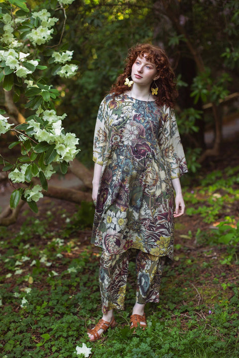 Artist Dress Tunic - Love Grows Wild with Pockets, Bees & Floral
