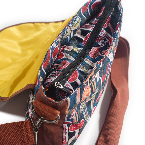 Stride Crossbody Bag - Mush Love