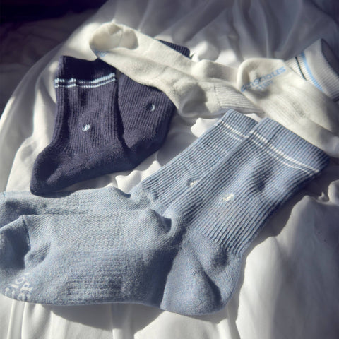 Comfort Crew Socks that Support Mental Health - White/Blue (3pk)
