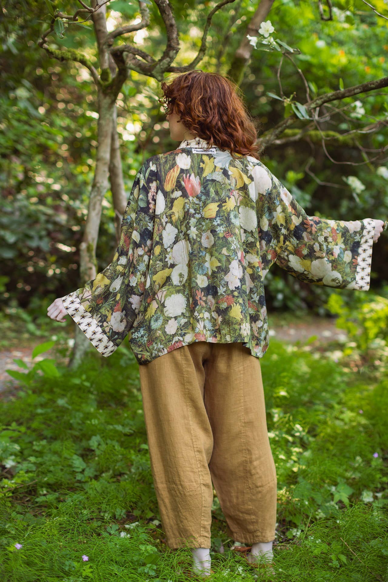 Bamboo Cropped Kimono - I Dream in Flowers with Bees