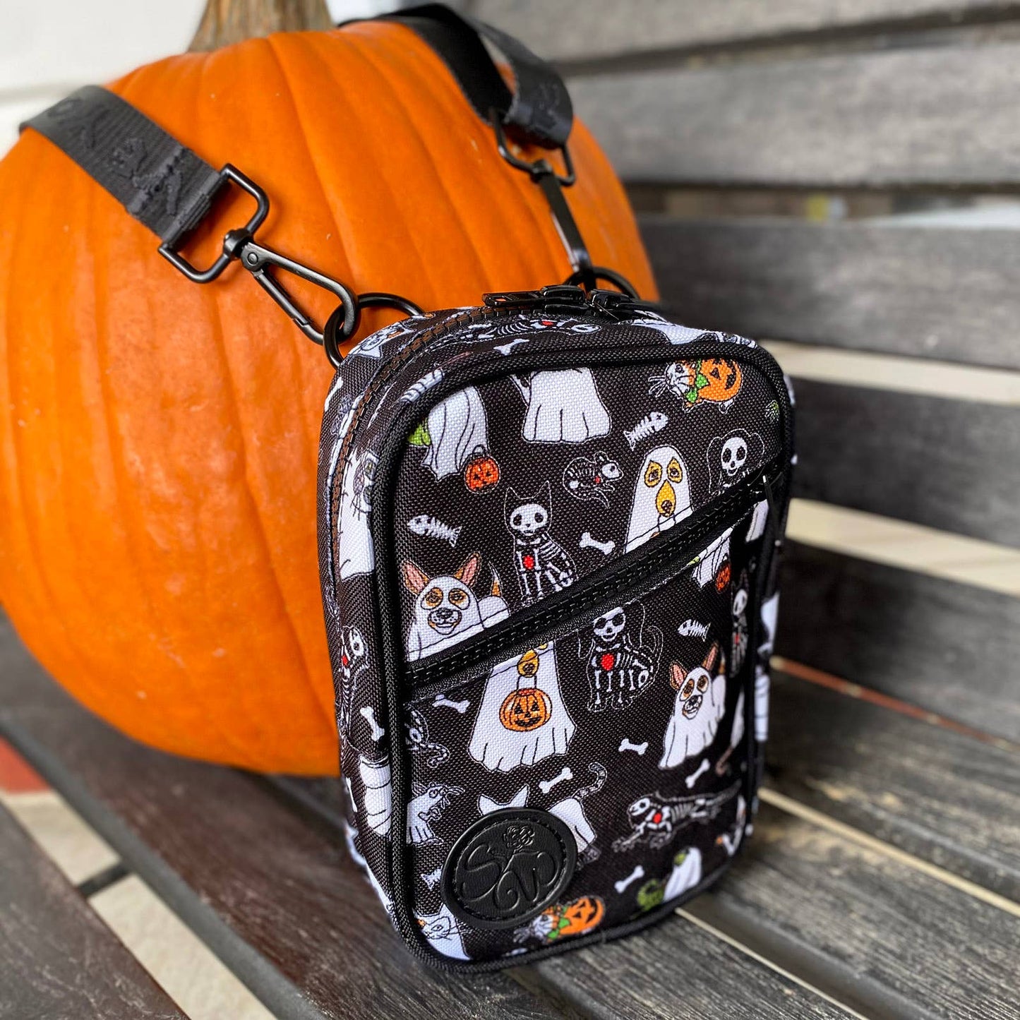 Snapshot Crossbody 2.0 - Trick-Or-Treat