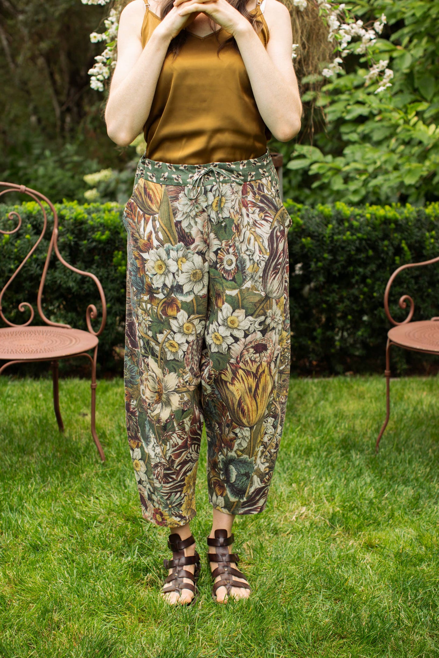 Cropped Artist Pants - Love Grows Wild Boho Linen Bee (One Size)