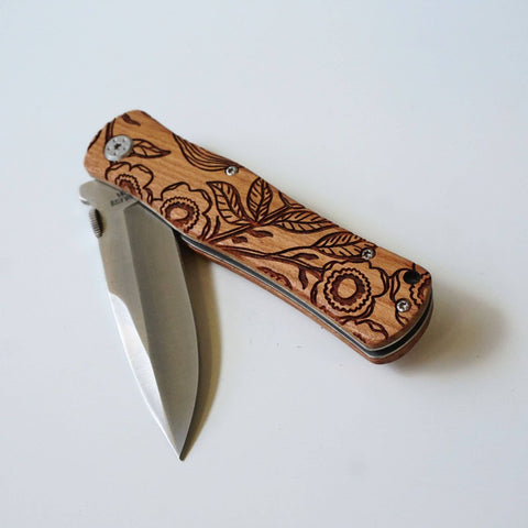Pocket Knife - Floral Engraved Rosewood