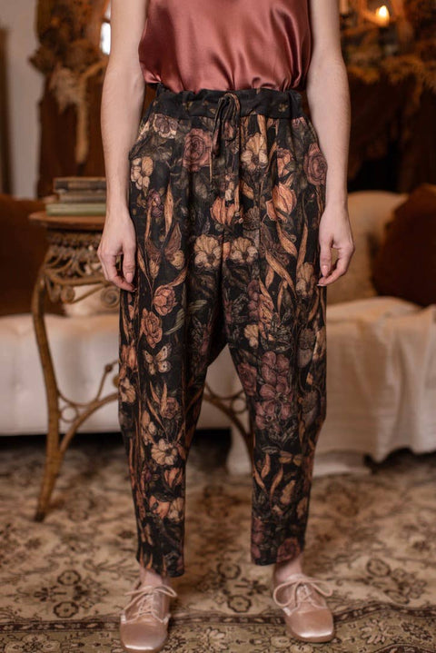 Linen Crop Artist Pant - Momento with Floral Print & Skull
