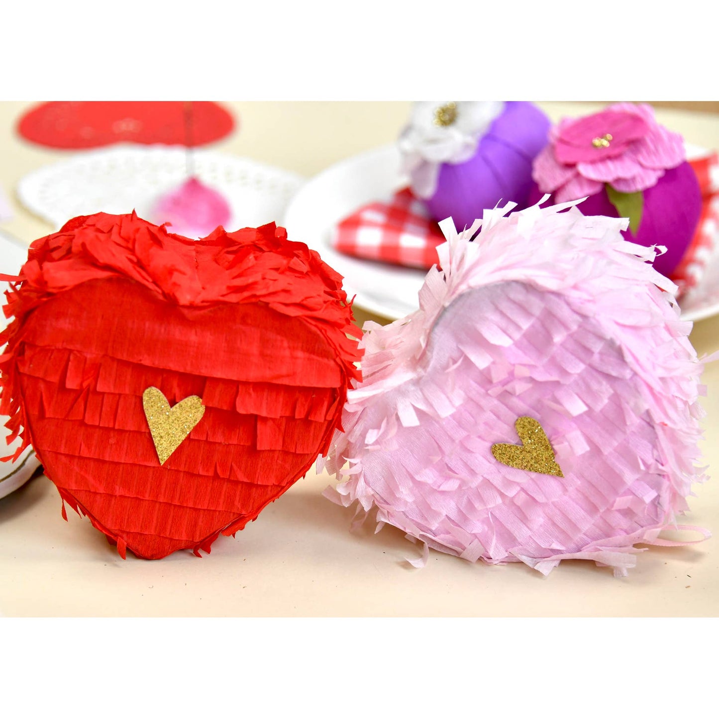 Mini Pinata - Tabletop Heart Piñata