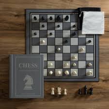 Game - Chess Vintage Bookshelf Edition